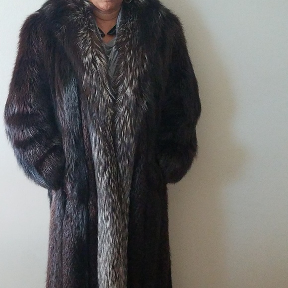 Ebony beaver fur coat - Picture 3 of 12
